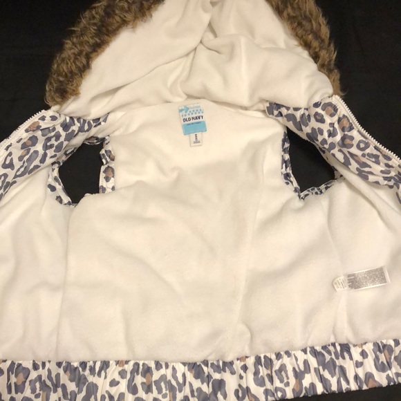 Winter Vest - Picture 2 of 3